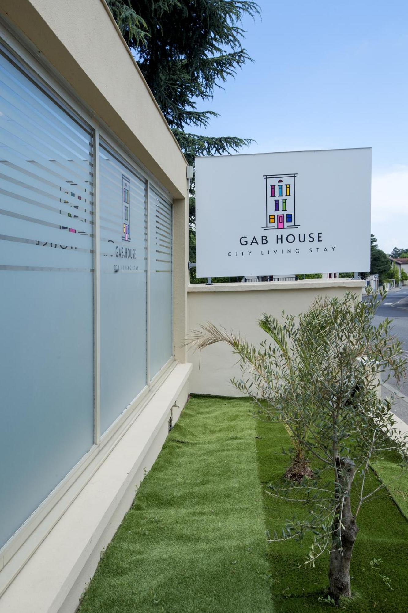 Hotel Gab House Bron Exterior foto
